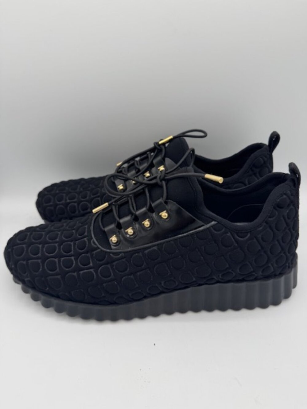 Salvatore Ferragamo Modica Tessut Women's Black Embossed Gancini Print Sneakers
